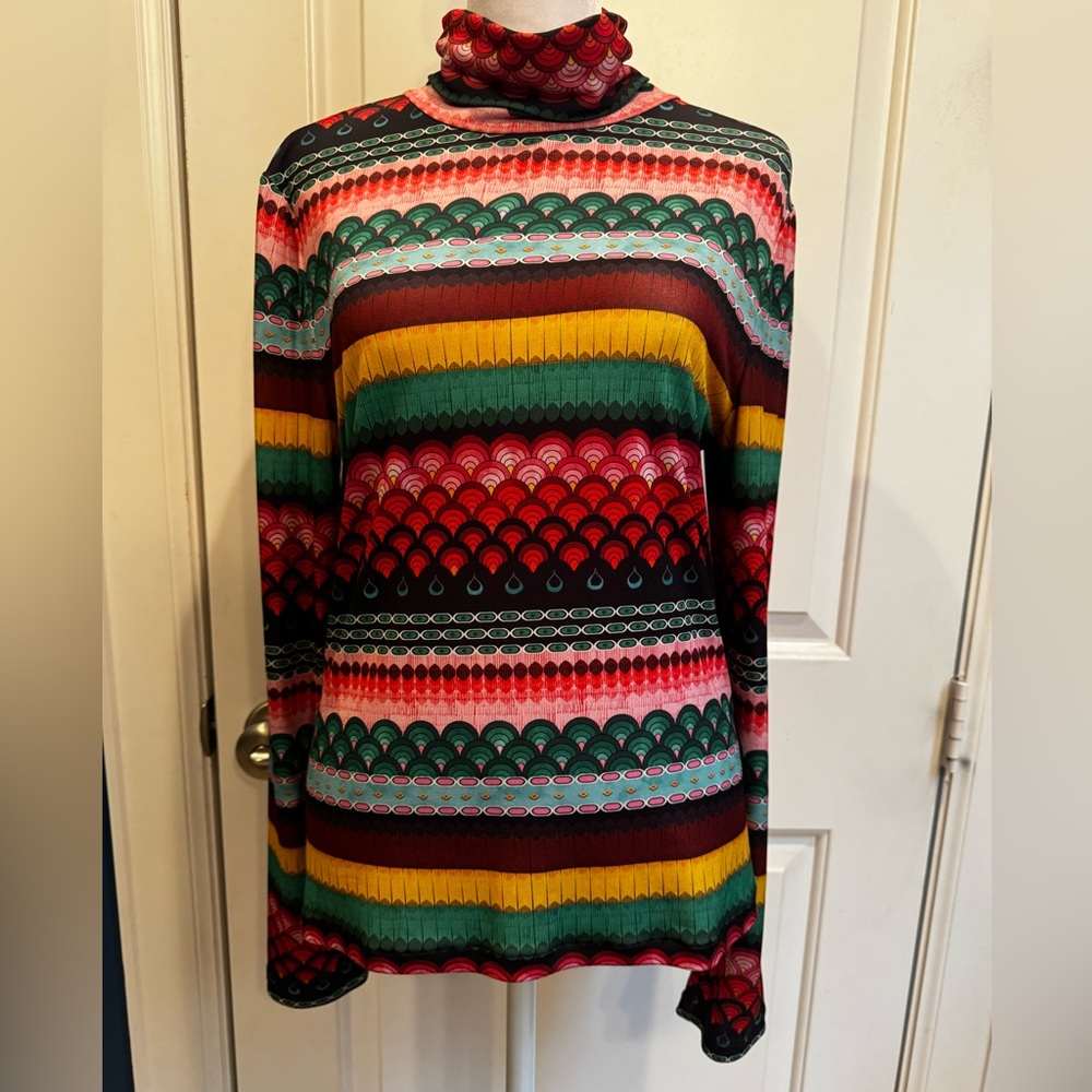 Alice + Olivia print jersey turtleneck with back zipper.